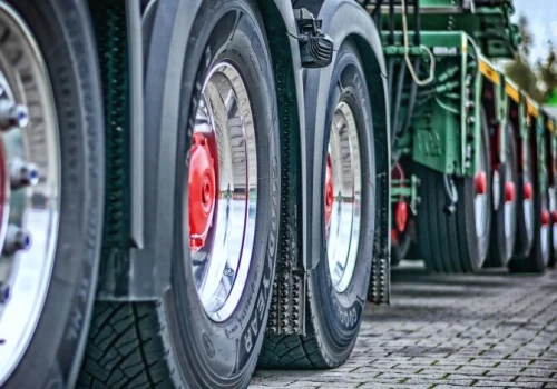 Jak przygotować ładunek do transportu ponadgabarytowego? Formalności, zabezpieczenia i planowanie