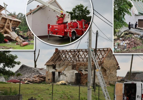 Nawałnica w Balcarzowicach. Dachówki powbijało w mury. 