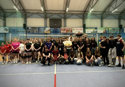 Sportowe emocje podczas Turnieju Siatkówki Młodzieżowej Rady Powiatu Ząbkowickiego