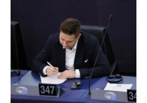Waldemar Żurek złożył wniosek o uchylenie immunitetu europosła