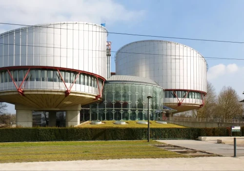 Antysędziowie wysłali skargę do Strasburga. Wcześniej trafiło tam stanowisko prezesa TK