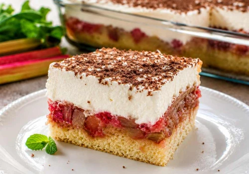 Pokochasz ten smak! Rabarbarowa chmurka bije malinową na głowę