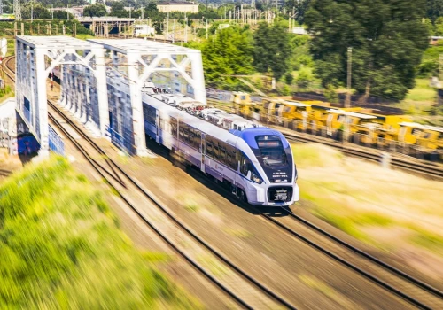 Więcej miejsc w pociągach PKP Intercity w czerwcowy długi weekend