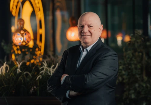 Sfinks stawia na franczyzę. Spółka notuje wzrosty i rozważa strategiczną ofertę z Malty