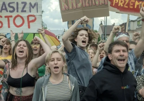 Narodowiec z Białegostoku zakochał się w lewicowej aktywistce. I postanowił jej nie mówić, kim jest