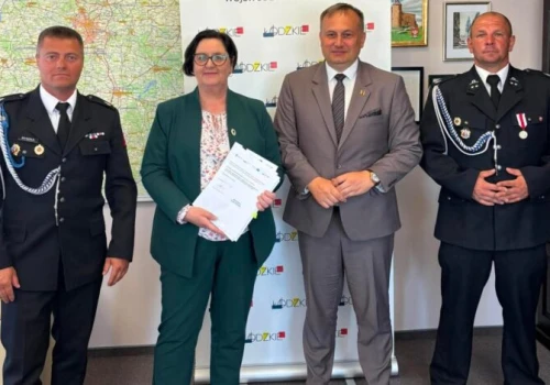 To już pewne – Sulejów zyska nowe szlaki, wieżę widokową i wóz strażacki. Właśnie podpisano umowy
