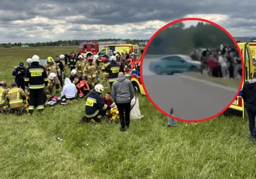 Samochód wjechał w tłum podczas wyścigów. Organizator i kierowca staną przed sądem