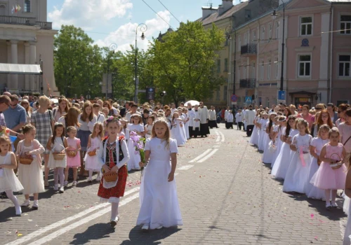 Boże Ciało – święto wiary i wspólnoty. Ulicami Lublina przejdzie ponad 20 procesji