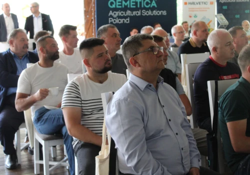 Susza nie odpuszcza. Jak działać na polu? Wskazówki z “ABC GLEBY”