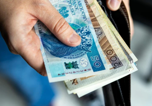Zmiany dla tysięcy pracowników. Od czerwca wyższe pensje