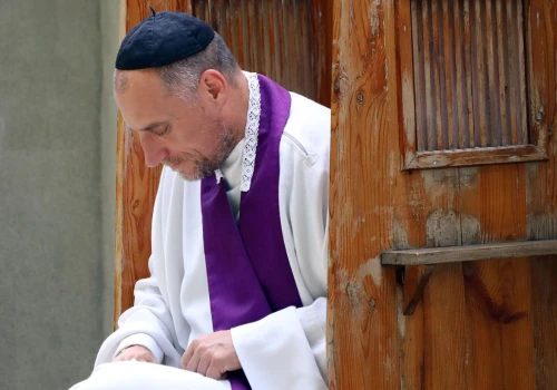 Czy Francja zniesienie tajemnicę spowiedzi? Jest decyzja parlamentu