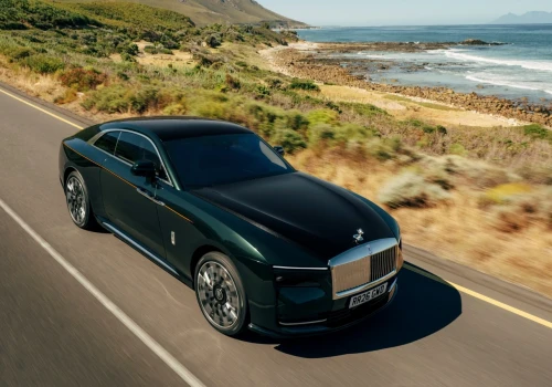 Rolls-Royce Spectre Series II. Większy zasięg, mocniejszy Black Badge i więcej Bespoke