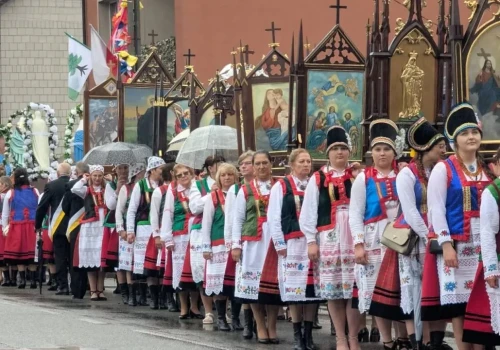 Tak Kurpie przeżywają Boże Ciało. Zobacz wyjątkową galerię z Myszyńca