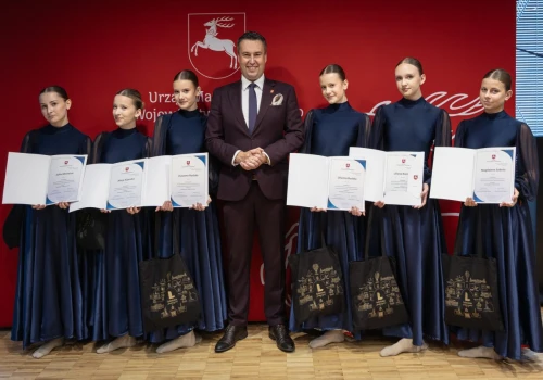 222 najzdolniejszych studentów z regionu ze stypendiami marszałka