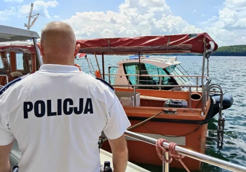 Akcja w Solinie wciąż trwa. Służby próbują wydobyć ciało mężczyzny, który utonął w jeziorze