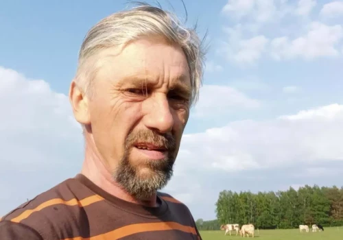 Ma 70 sztuk bydła i nie widzi przyszłości. „To była najgorsza decyzja dla mleka”
