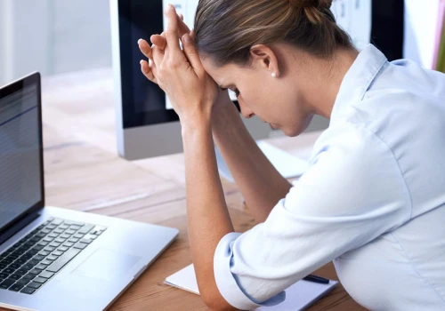 Pracodawcy nie chcą zatrudniać takich osób. Ponad 70 proc. Polaków dostrzega ten problem