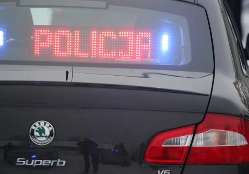 Grupa SPEED ma swoich kuzynów w całej Europie. Jak wyglądają nieoznakowane radiowozy?