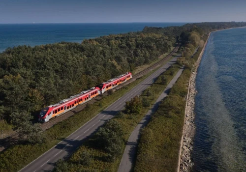 Letnia korekta rozkładu POLREGIO. Nowe połączenia i więcej pociągów w 12 województwach