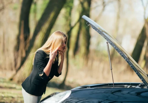Awaria na autostradzie lub drodze ekspresowej. Co robić, jak zminimalizować niebezpieczeństwo?