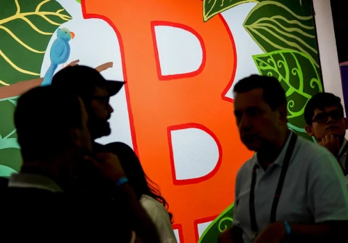 Spółki akumulujące bitcoina w odwrocie, ale prognoza 100 tys. USD pozostaje w grze