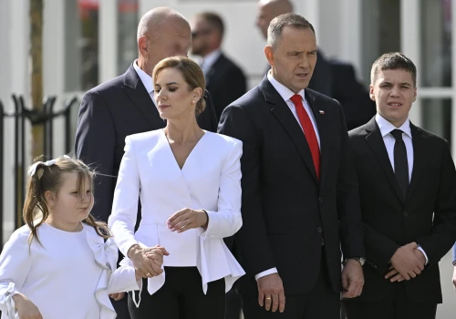 Prokuratura wzięła się za hejt na córkę Nawrockiego. Pisali aż do USA i Chin