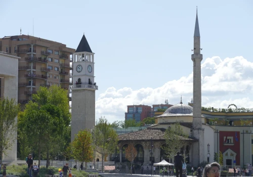 Albania w kryzysie. Protestujący chcą dymisji premiera. W tle zięć Trumpa i jego kurort