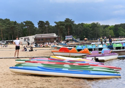 Długi weekend w Sielpi. Kempingi pełne, plaże jeszcze spokojne