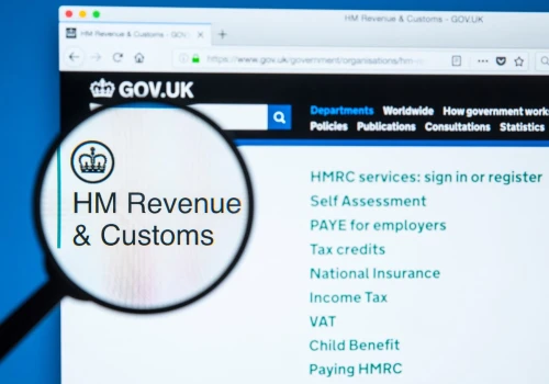 HMRC ostrzega użytkowników TikToka przed oszustwem