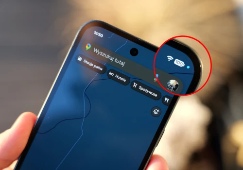 Twój telefon z Androidem wkrótce wyświetli niebieską kropkę u góry. Oto co oznacza