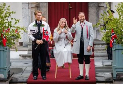 Księżna Mette-Marit czeka na przeszczep płuc. Został jej rok życia