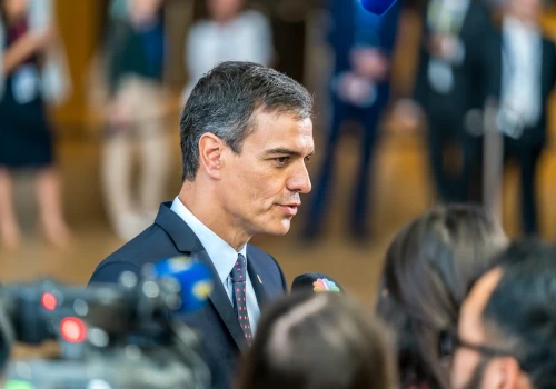 Premier Hiszpanii tonie w korupcyjnych skandalach
