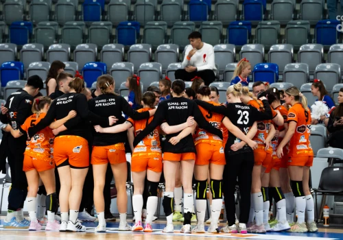 Ruchy kadrowe w Elmas-KPS APR Radom. Są przedłużenia kontraktów, nowy transfer i pożegnania