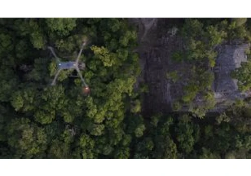Dron DJI odkrywa sieć miast Majów w Gwatemali