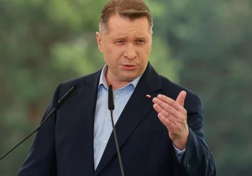 PiS żąda dymisji Szeptyckiego. 