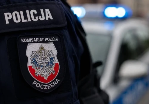 5-latka spadła z XI piętra, jest w bardzo ciężkim stanie. Matka usłyszała zarzuty