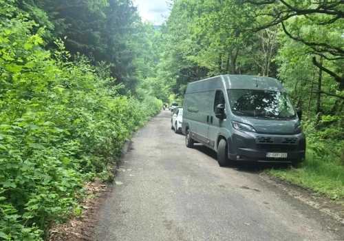 Długi weekend przyciągnął tłumy. Nie wszyscy turyści zachowują się odpowiedzialnie
