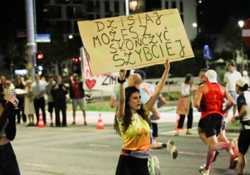 12. Nocny Półmaraton Wrocław - tak kibicowaliście na ulicach miasta