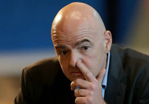 Afera w FIFA przed mundialem. Pozwał Gianniego Infantino