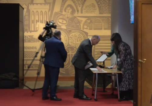 Zarząd Województwa unieważnił nabór, w którym środki miało uzyskać Centrum Czochralskiego