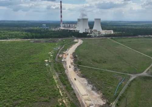 Fabryka elektryków w Jaworznie coraz bliżej. ElectroMobility Poland finalizuje rozmowy z Foxconnem