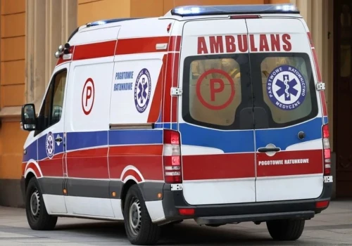 Ośmioletnie dziecko poparzyło się płonącą benzyną. Trafiło do szpitala