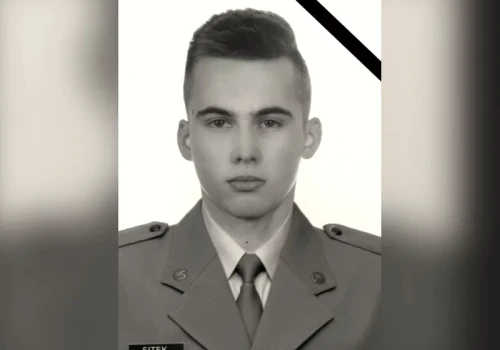 Odsłonięto tablicę pamiątkową sierż. Mateusza Sitka