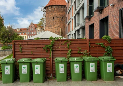 Ściągają 7 mln zł kar za złą segregację. Mieszkańcy idą do sądów, ale i tak muszą płacić