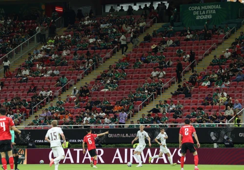 Tak FIFA tłumaczy pustki na stadionach. Kogo chcą nabrać?