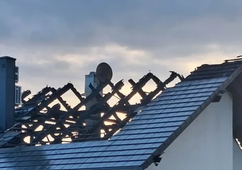 Spłonął stosunkowo nowy dom (ZDJĘCIA)