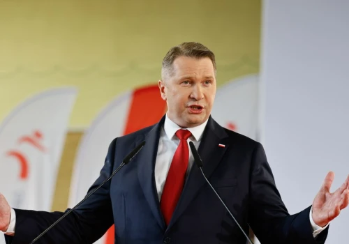 Nawet 2500 zł bez podatku. Czarnek kusi emerytów "srebrną pracą"