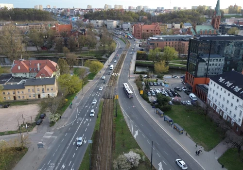 Spada liczba pasażerów miejskiej komunikacji – chociaż globalnie transport publiczny przeżywa renesans