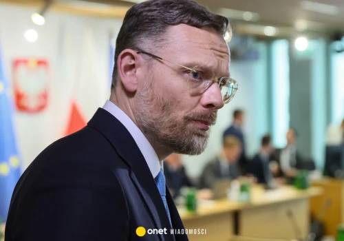 Ukraińscy politycy zwracają polskie odznaczenia. Prezydencki minister komentuje fragmentem wiersza