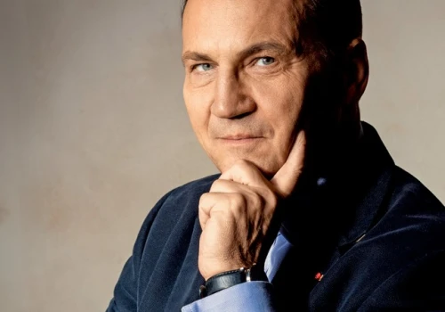 „Naszej europejskiej zamożności sam PKB nie pokazuje”. Radosław Sikorski dla „Forbesa”: Coś jest nie tak w statystykach, które pokazują, że USA są zamożniejsze od Europy